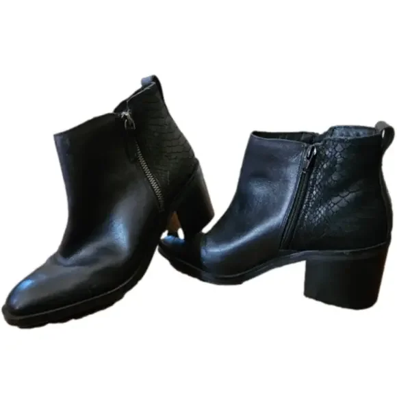 Crown Vintage Black Leather Scale Detail Zip-up Square Heeled Booties-Size 9.5 - Picture 6 of 9